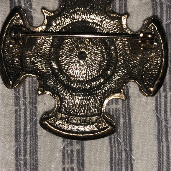 Vintage Miracle Celtic Cross Brooch - Picture 5 of 7